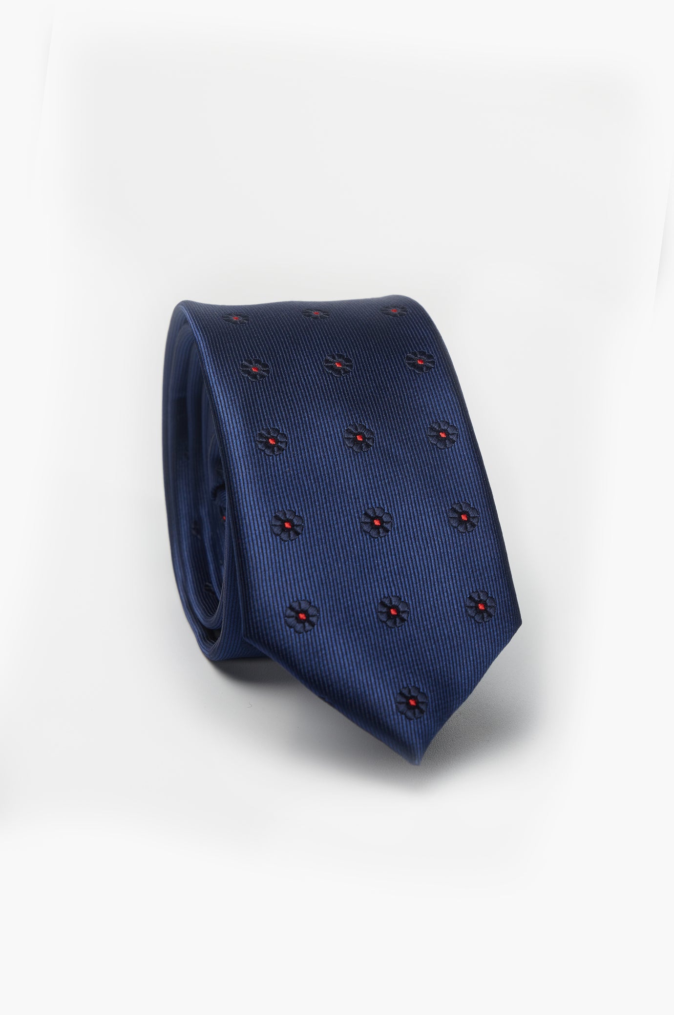 Floral pattern tie
