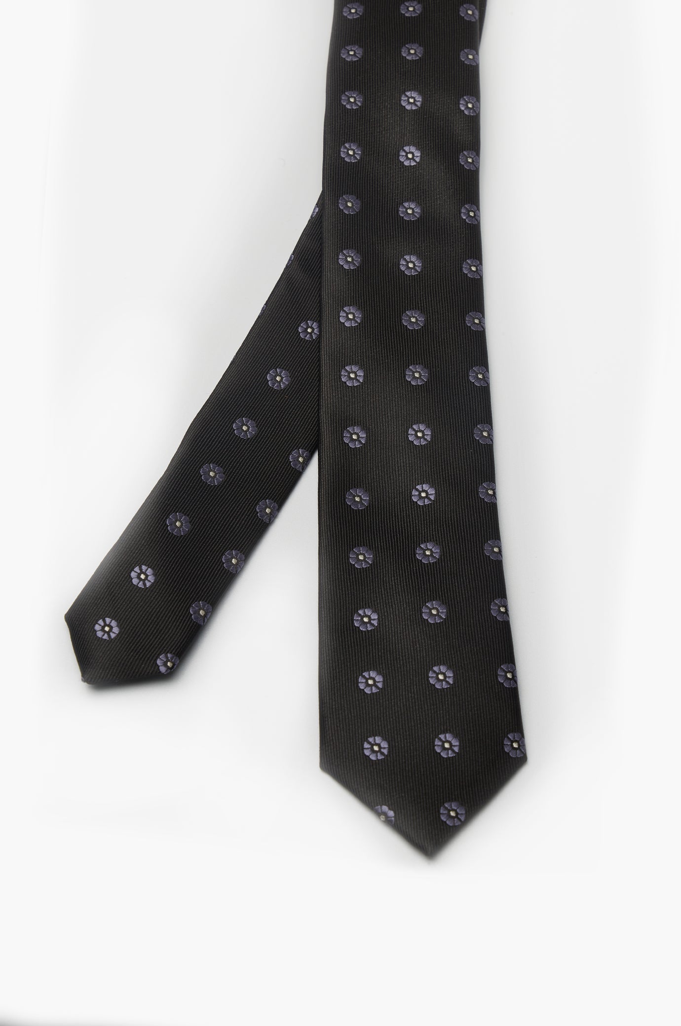 Floral pattern tie