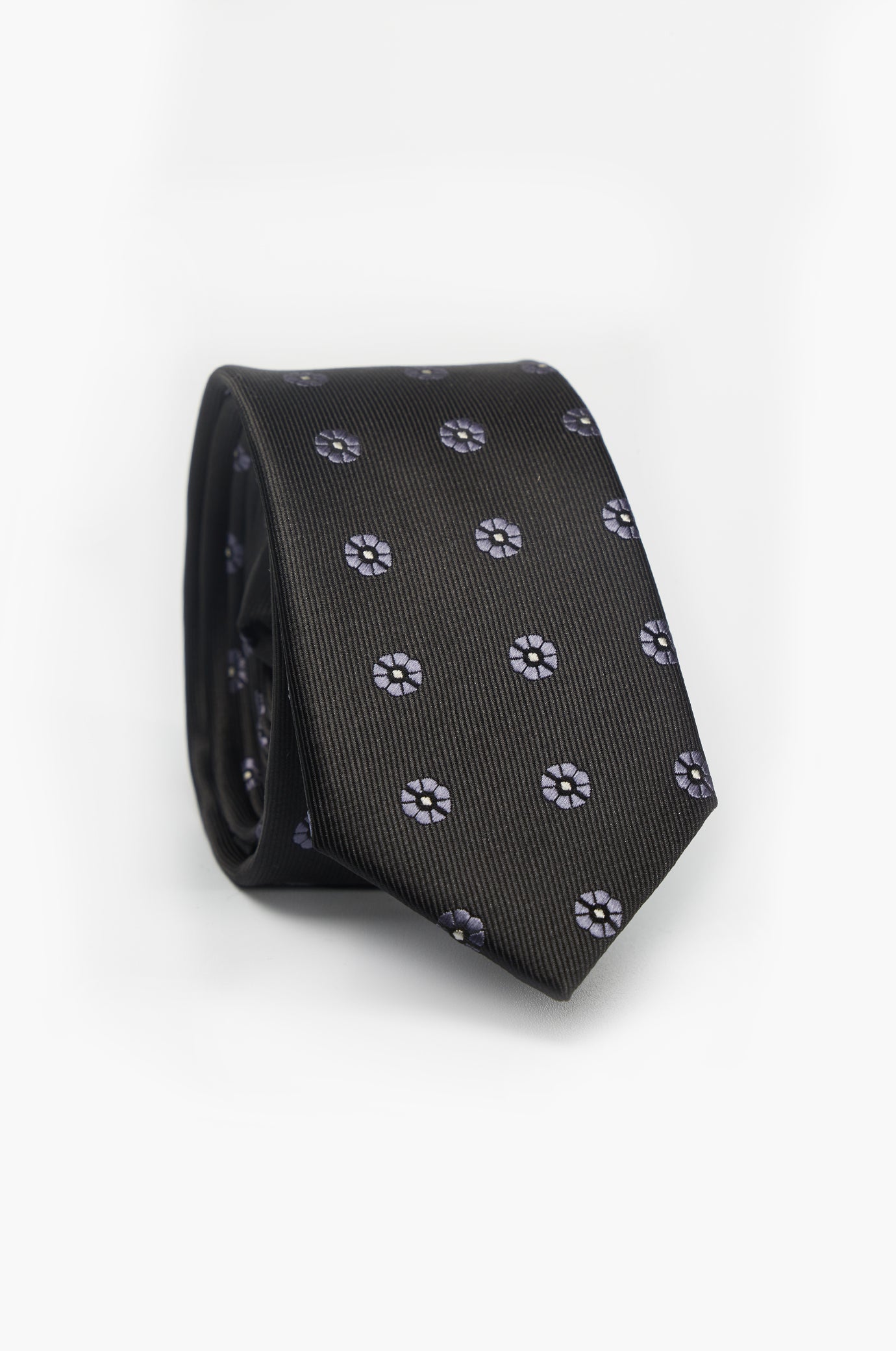 Floral pattern tie