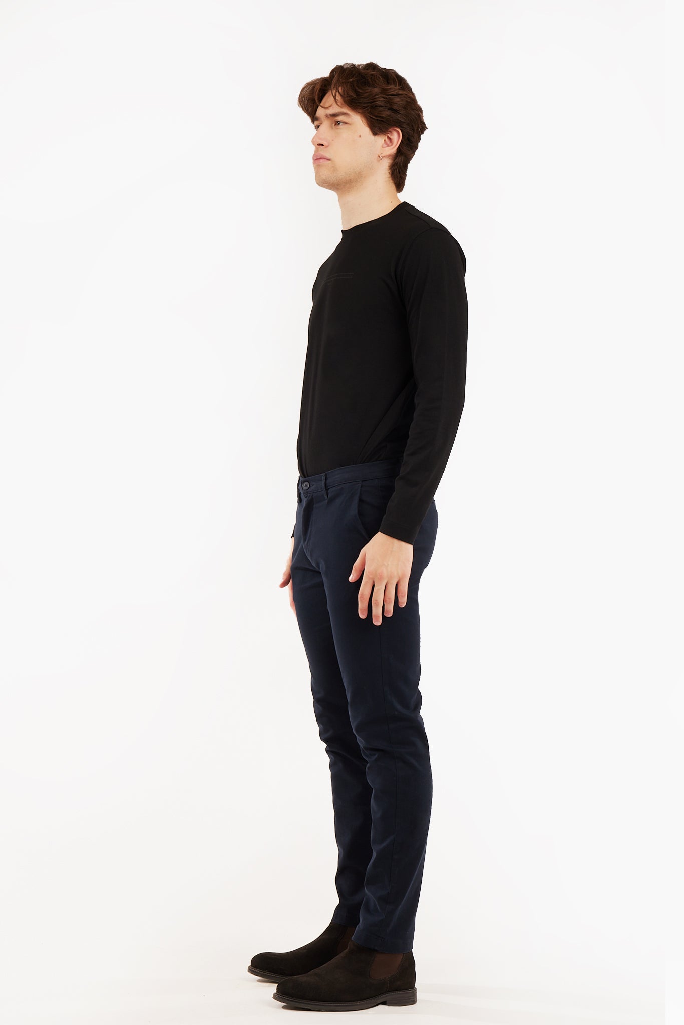 Basic slim fit chinos