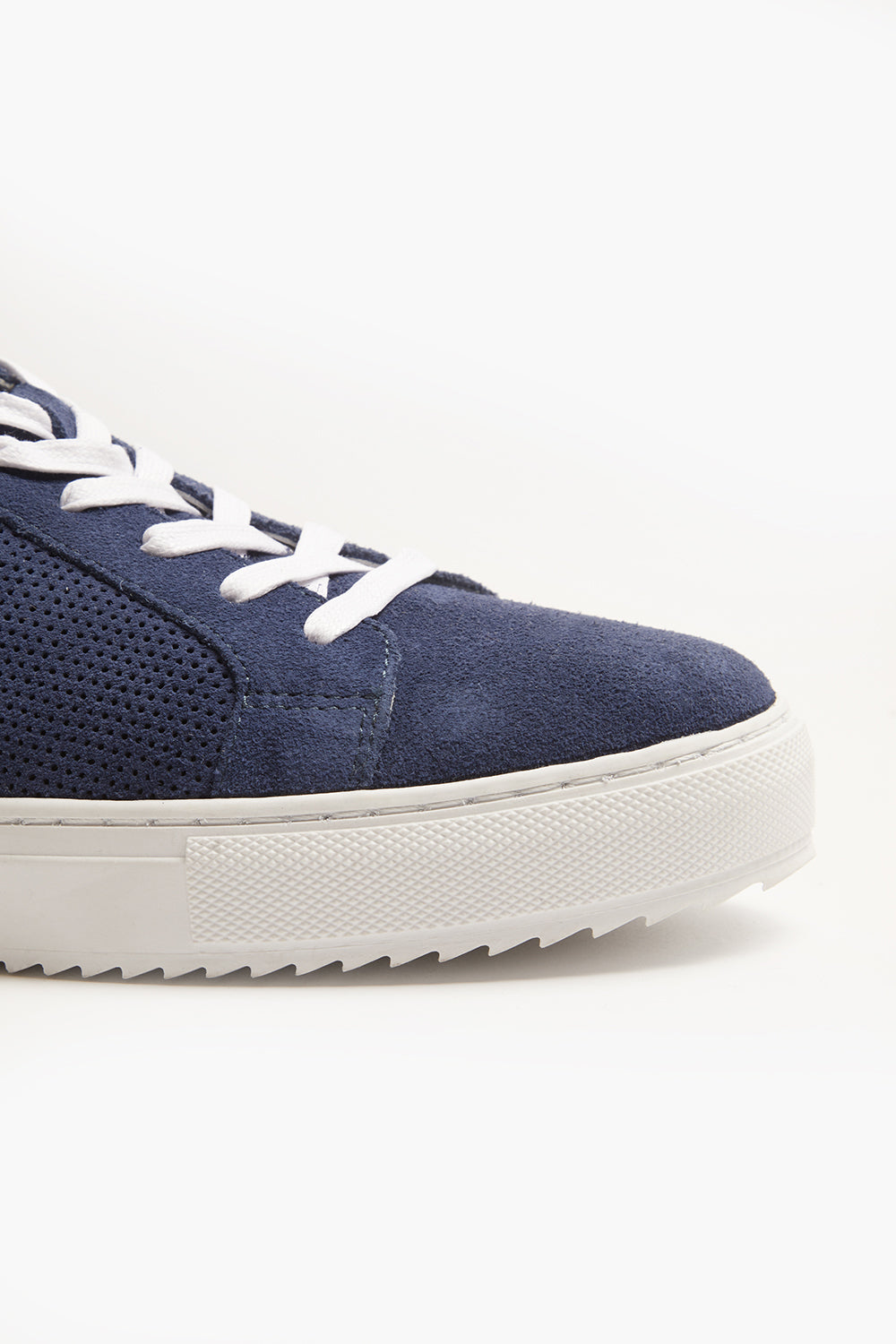 Sneakers in vera pelle scamosciata