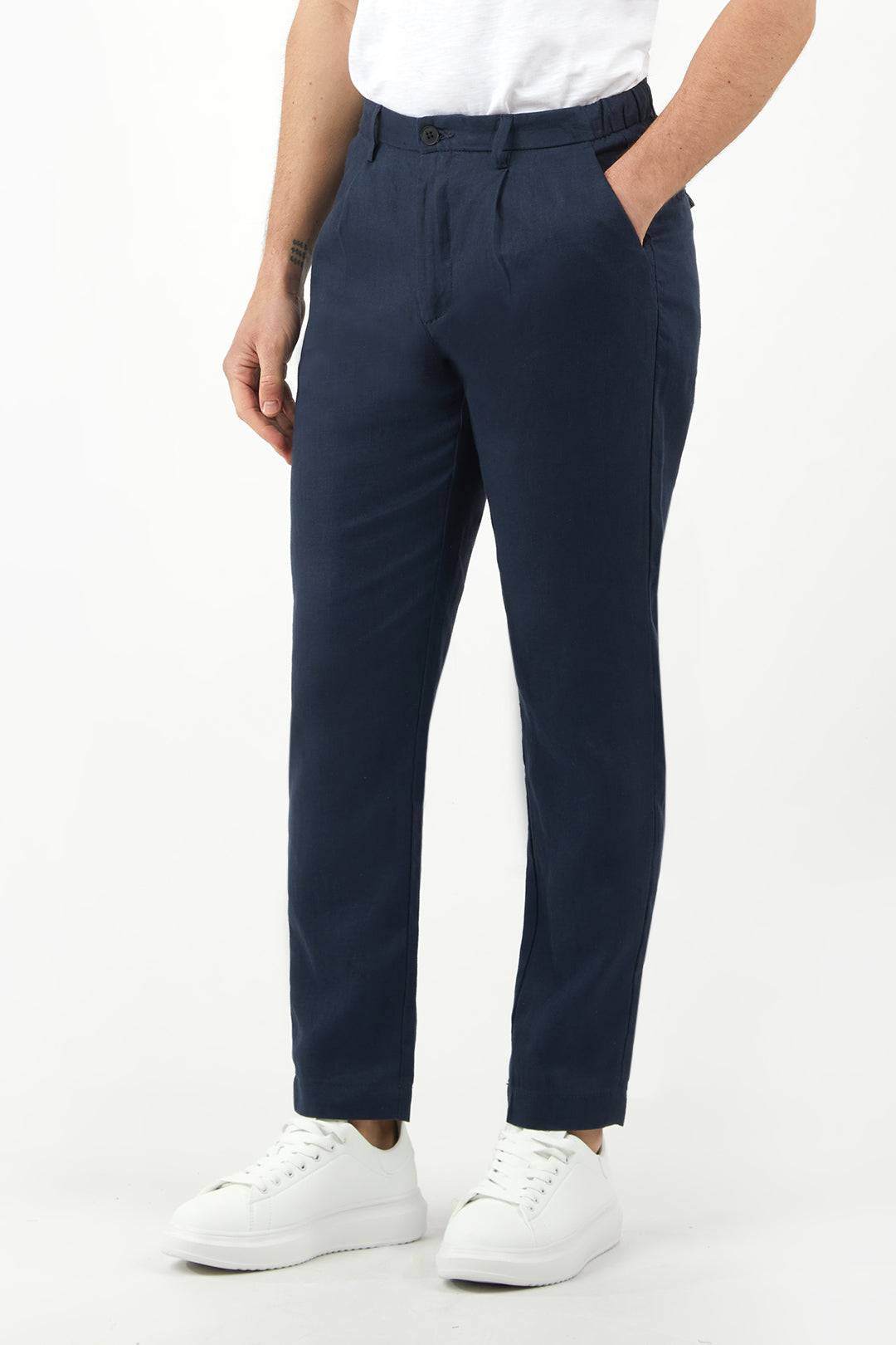 Pantaloni chinos in lino basic