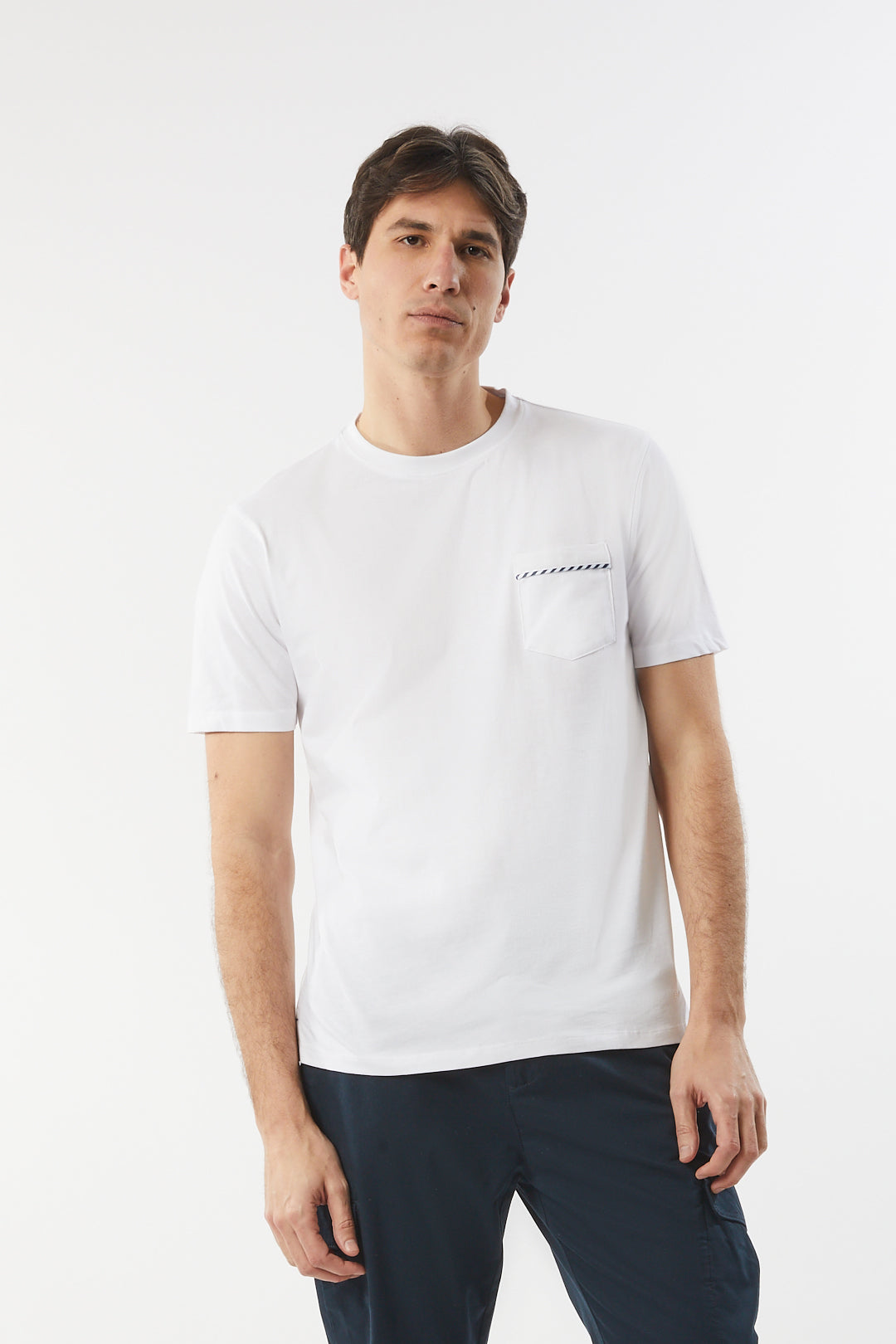 T-shirt con taschino