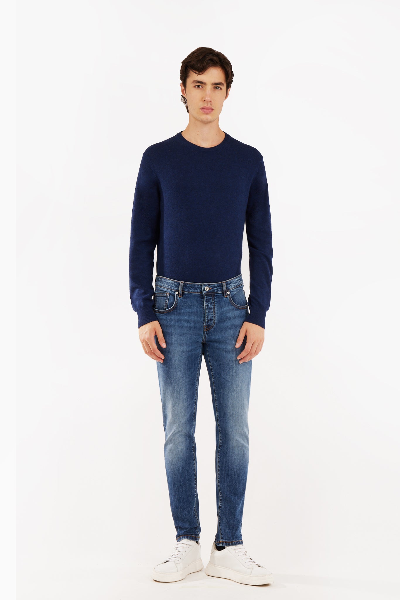 Jeans slim fit lavaggio medio