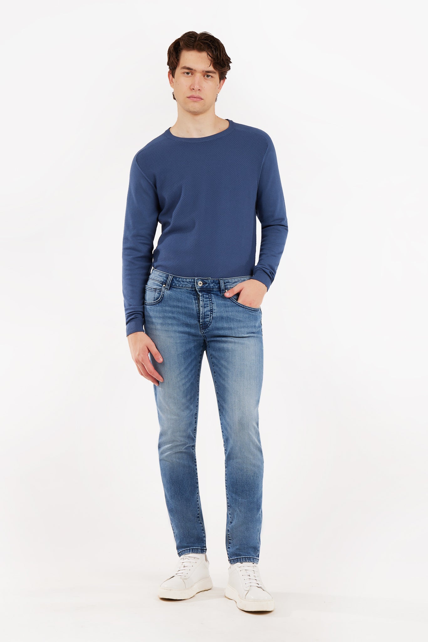 Jeans slim fit lavaggio medio