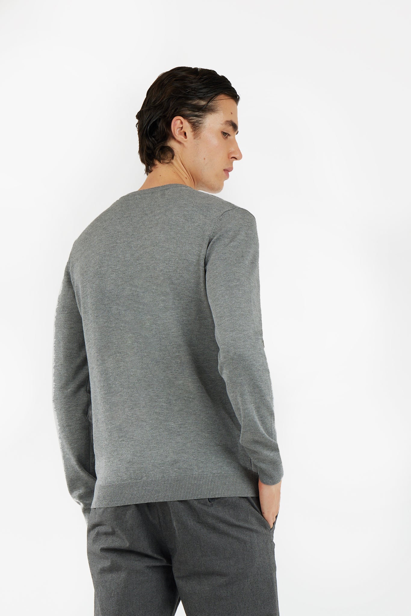 Pullover scollo a V basic