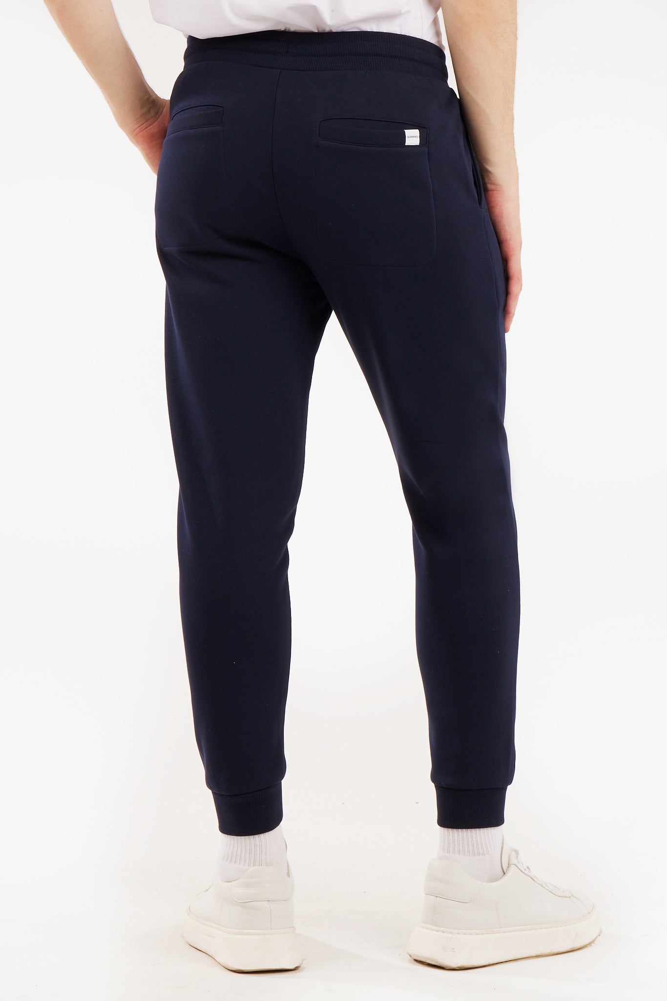 Pantaloni jogger fit basic