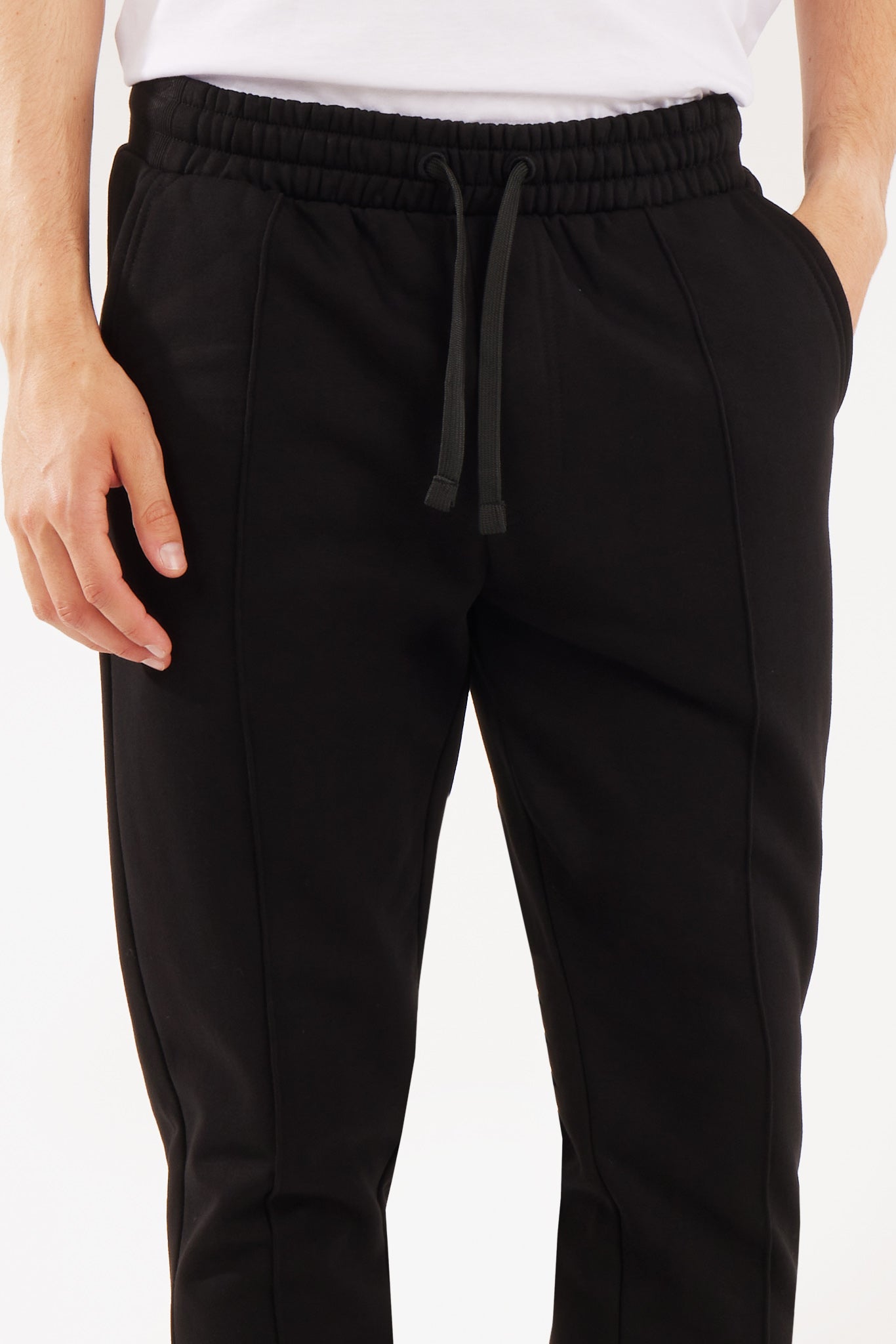 Pantaloni jogger fit basic