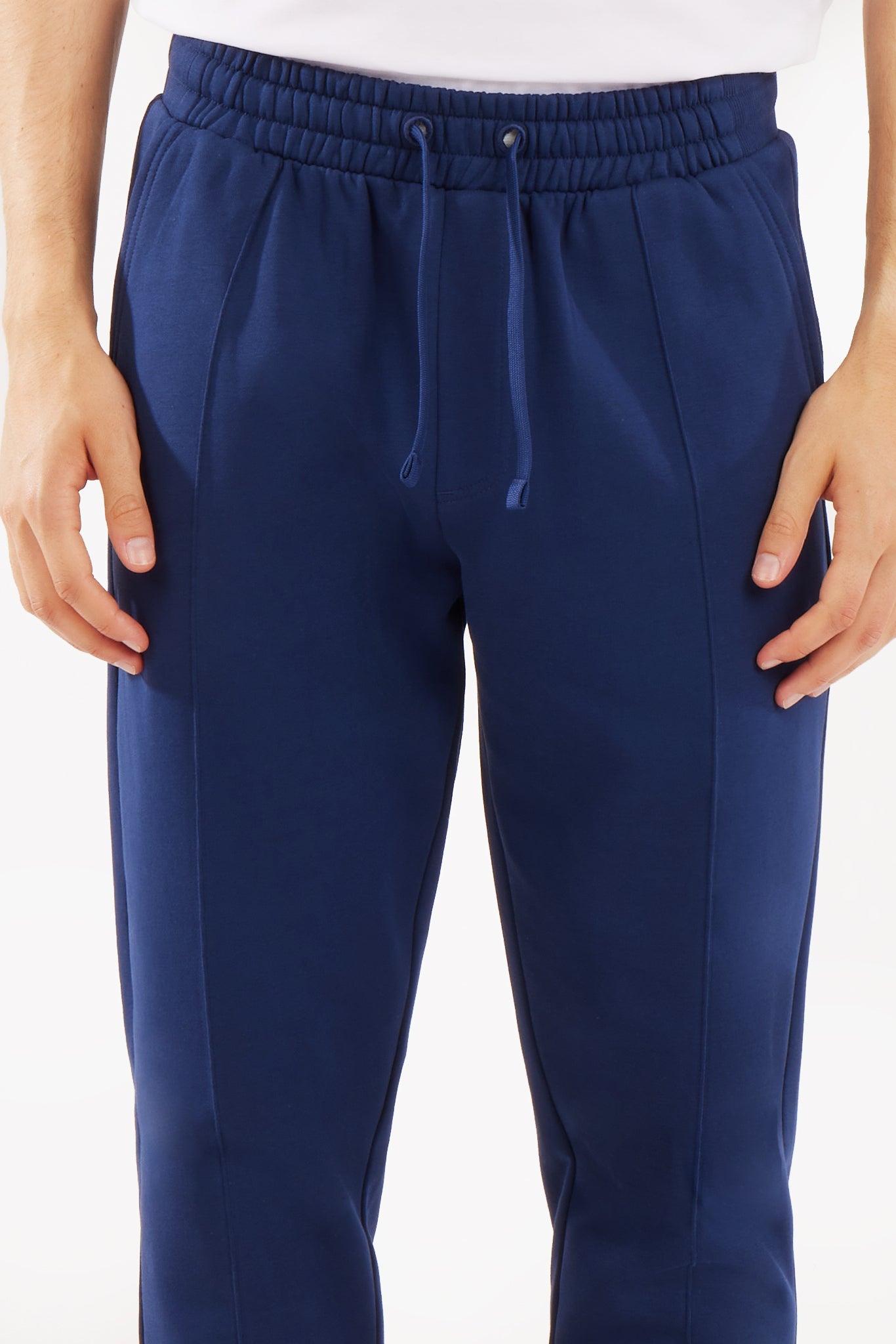 Pantaloni jogger fit basic