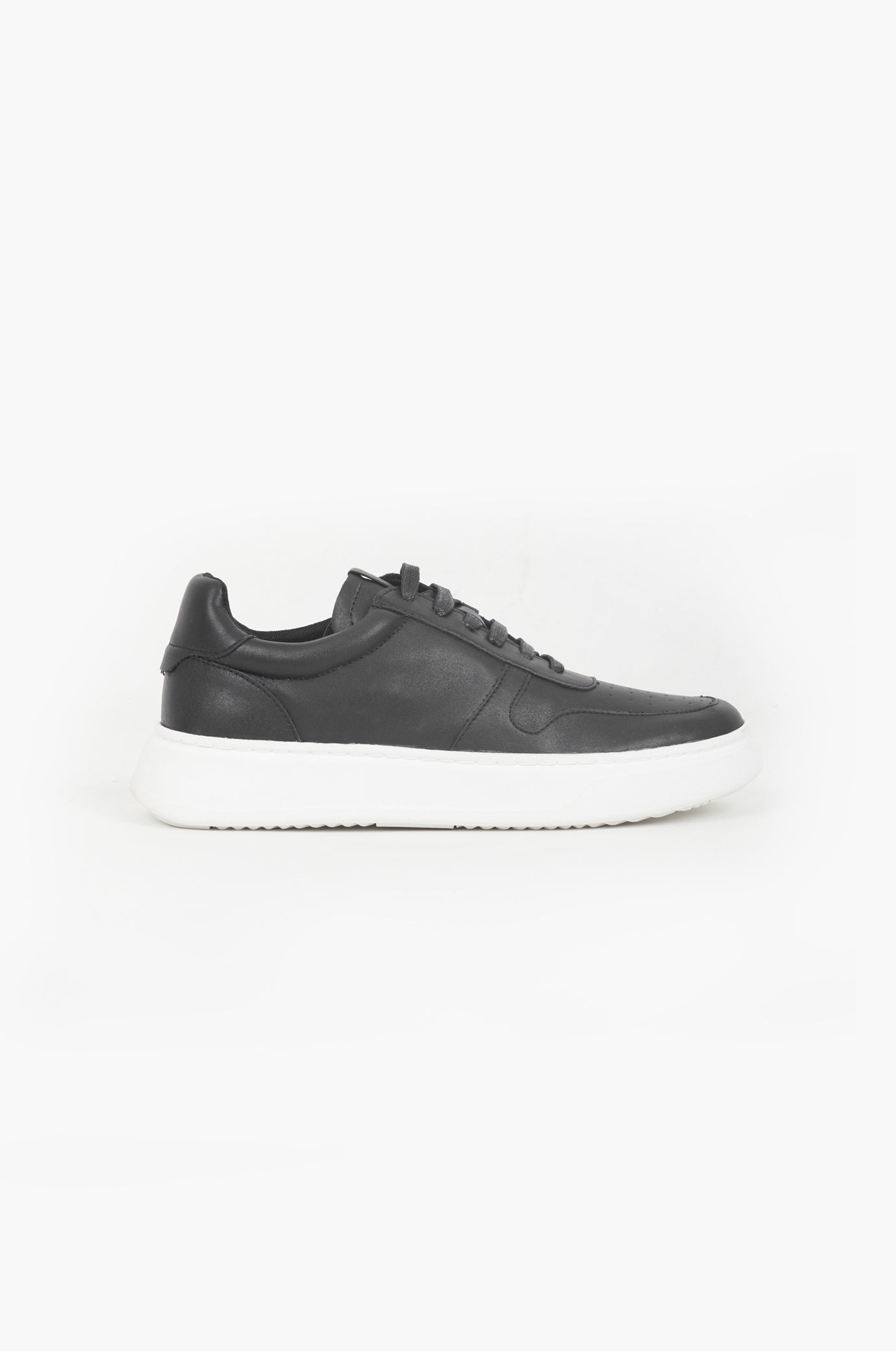 Sneakers con suola alta