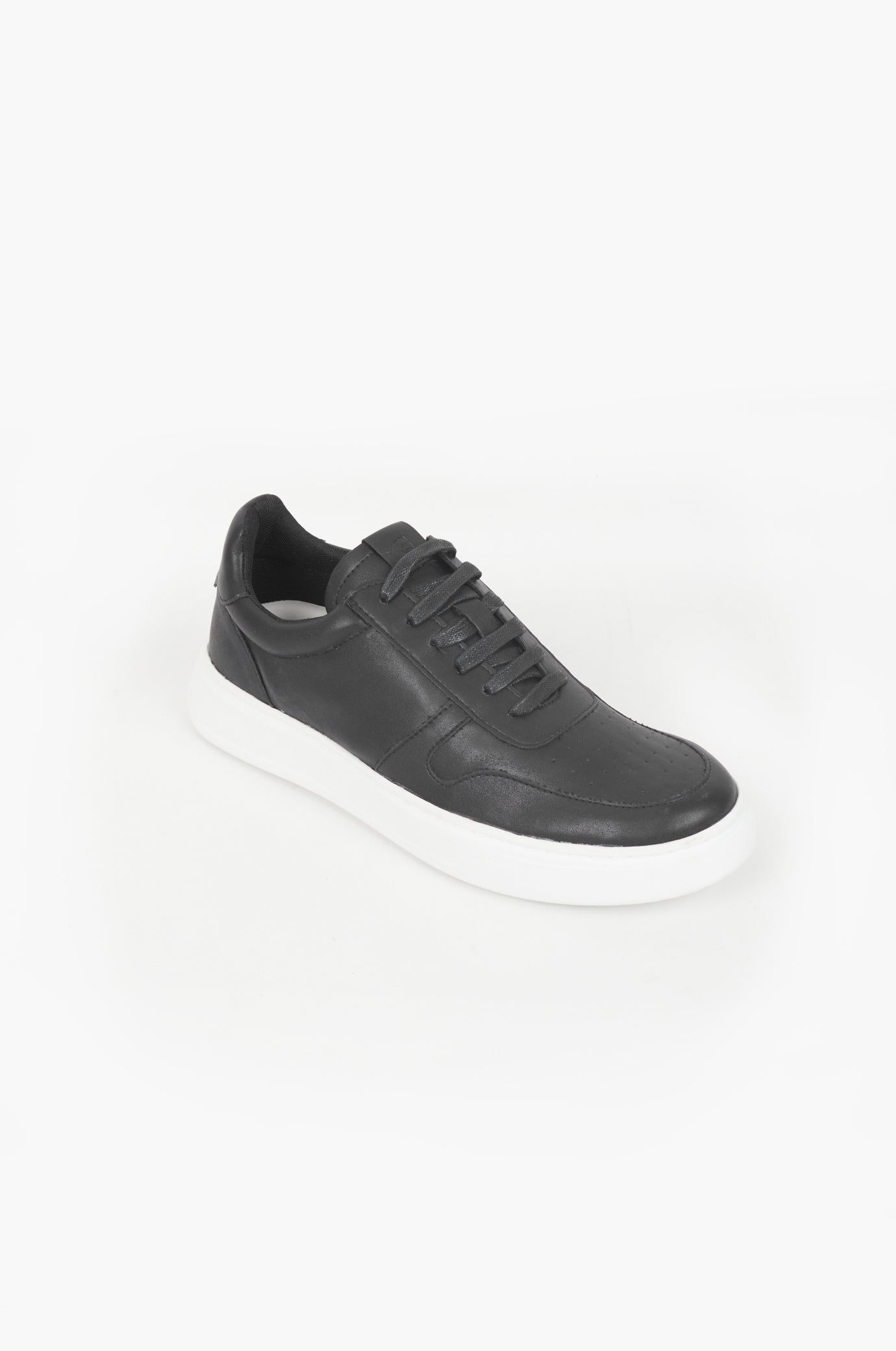 Sneakers con suola alta
