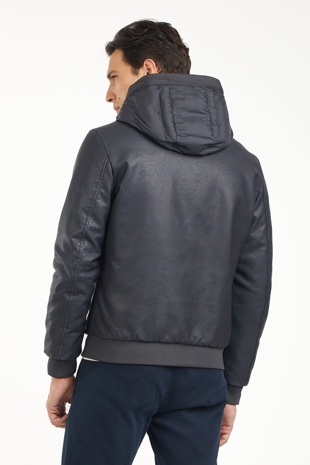 Giubbotto effetto pelle con cappuccio