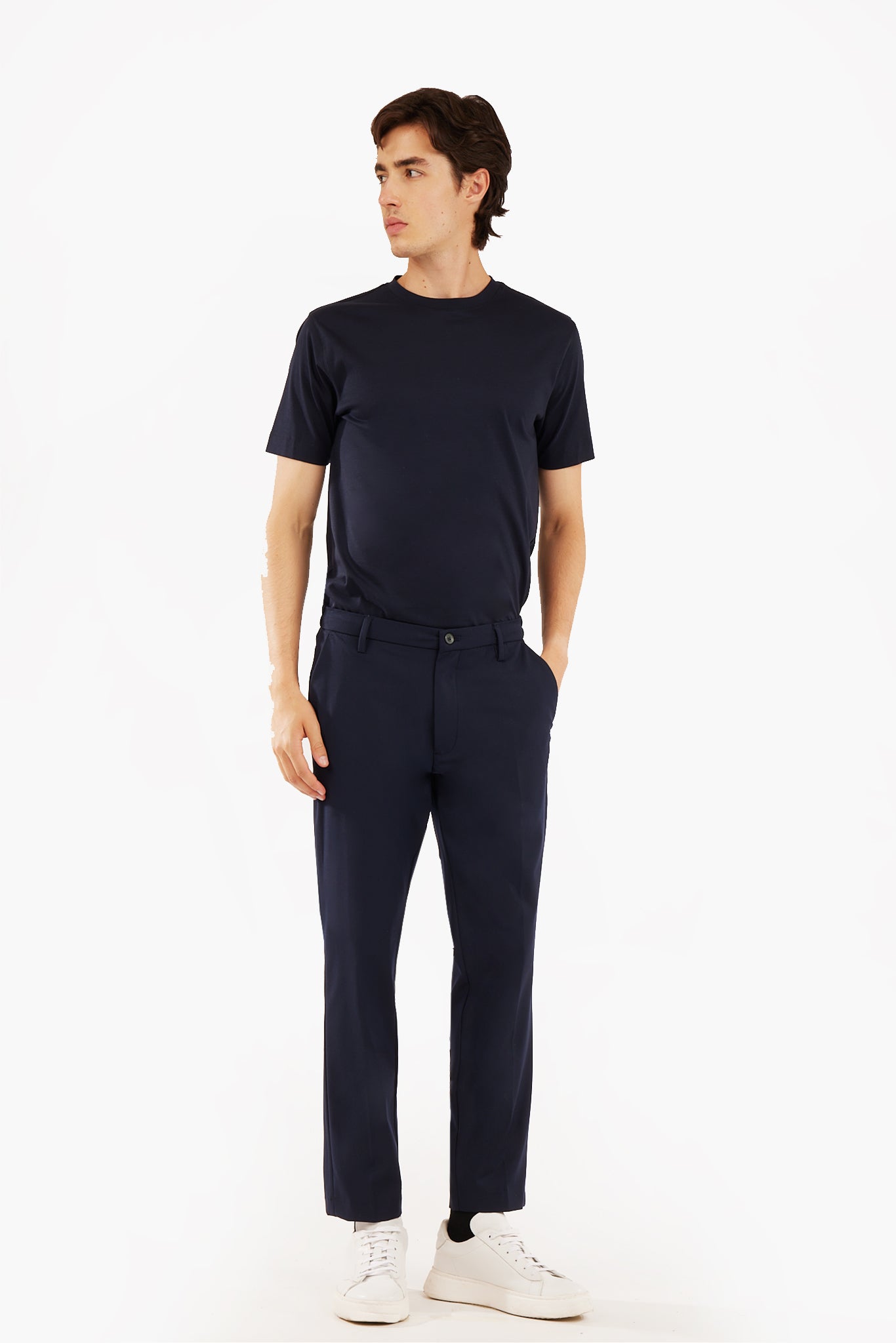 Pantaloni jogger fit taglio classico