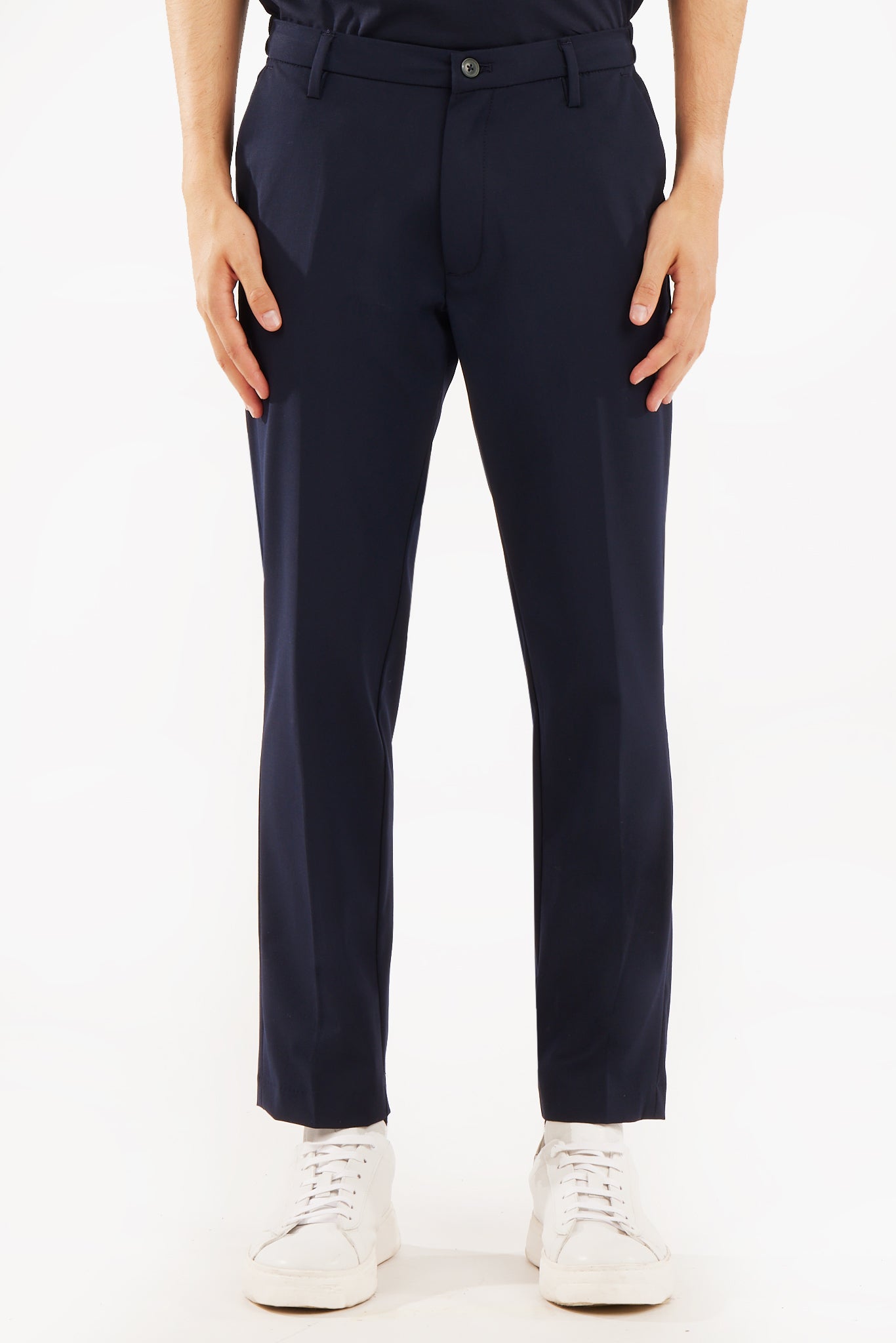 Pantaloni jogger fit taglio classico