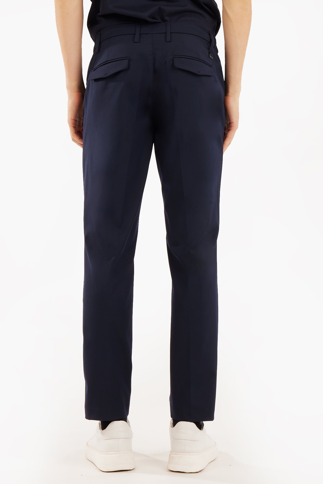 Pantaloni jogger fit taglio classico