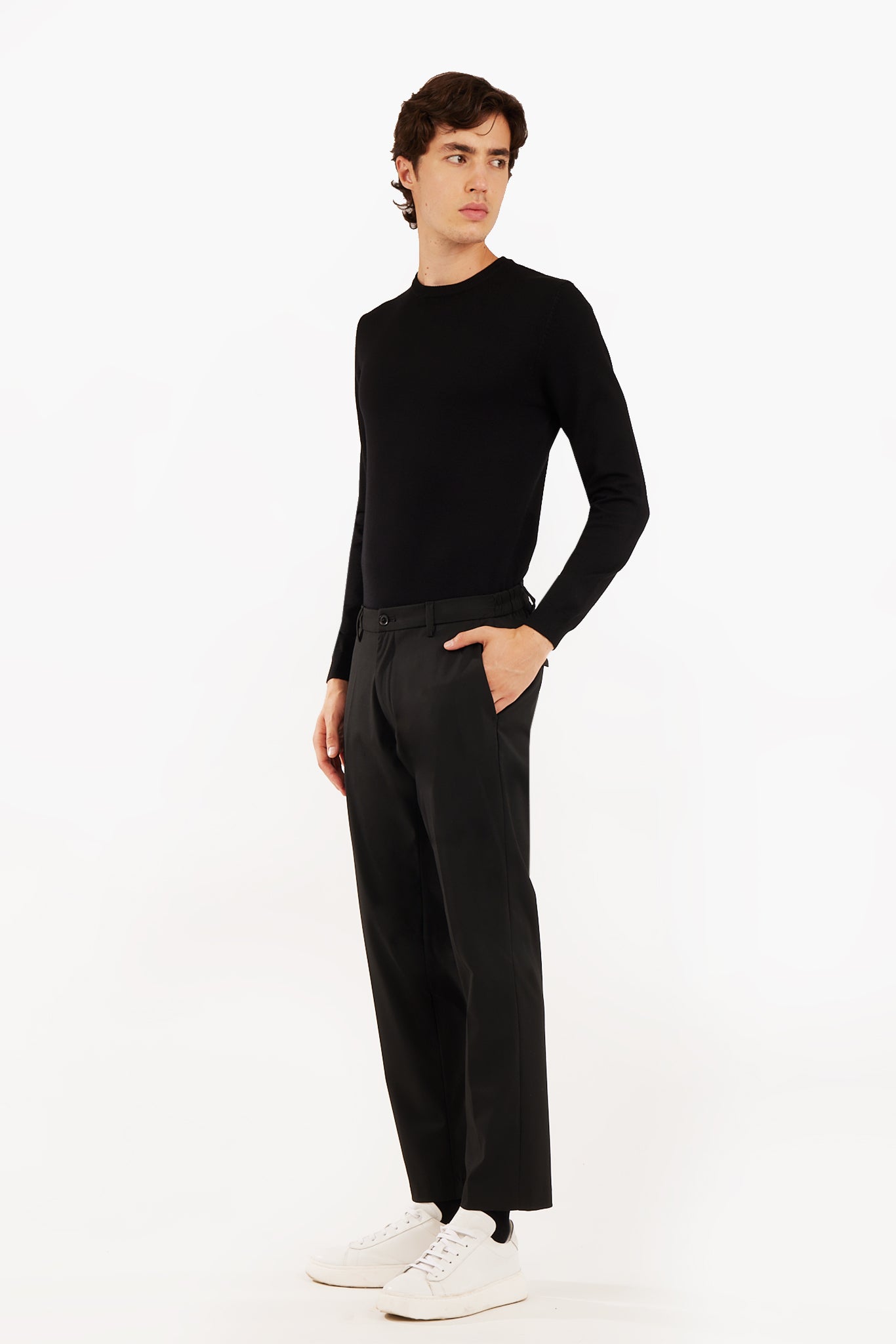 Pantaloni jogger fit taglio classico