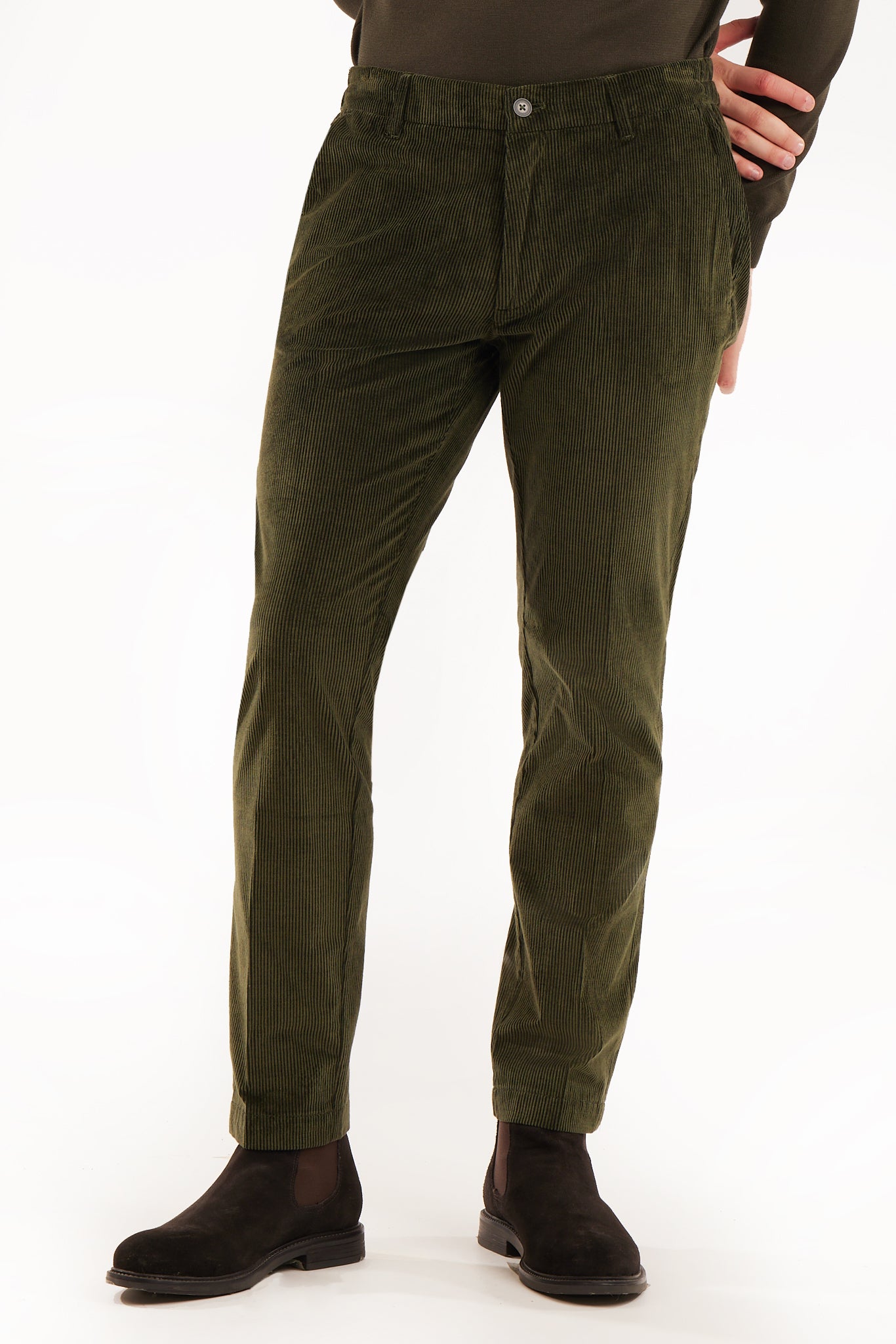 Pantaloni jogger fit in velluto a coste|Colore:Edera