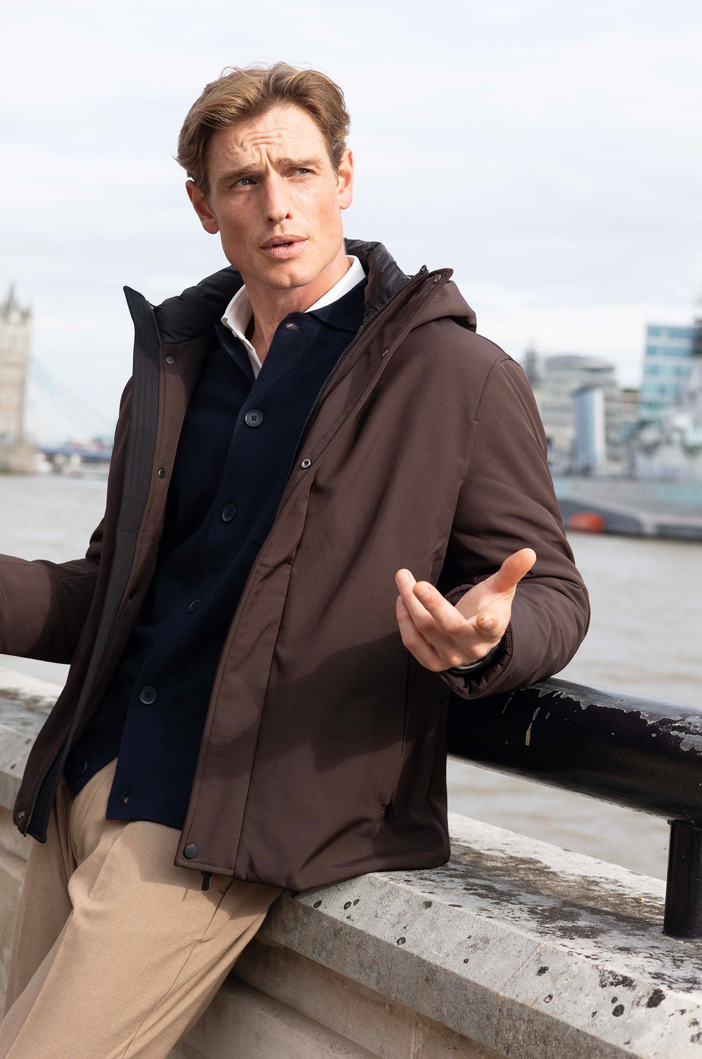 Giubbotto piumino con cappuccio|Colore:Moro