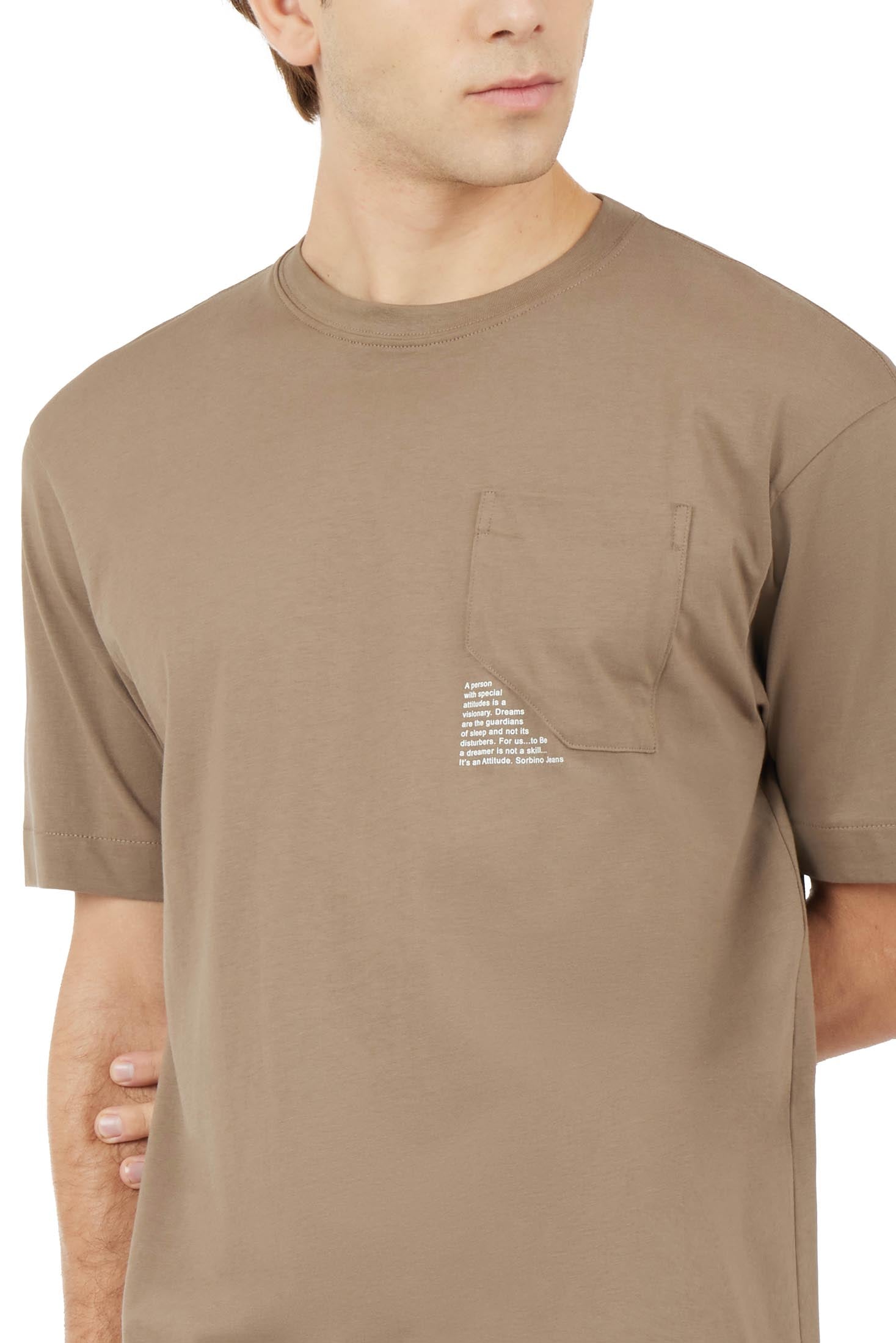 T-shirt comfort fit con taschino|Colore:Fango