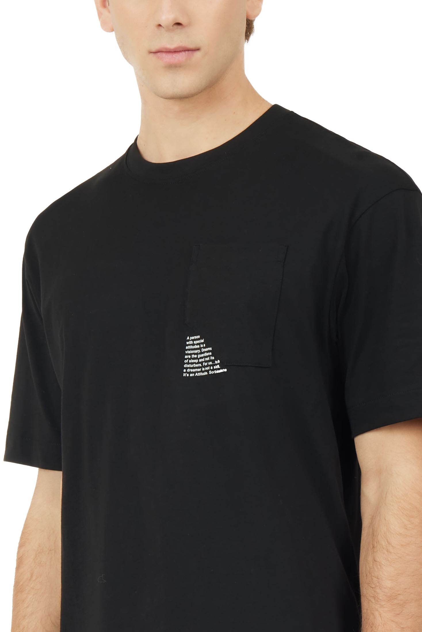 T-shirt comfort fit con taschino|Colore:Nero