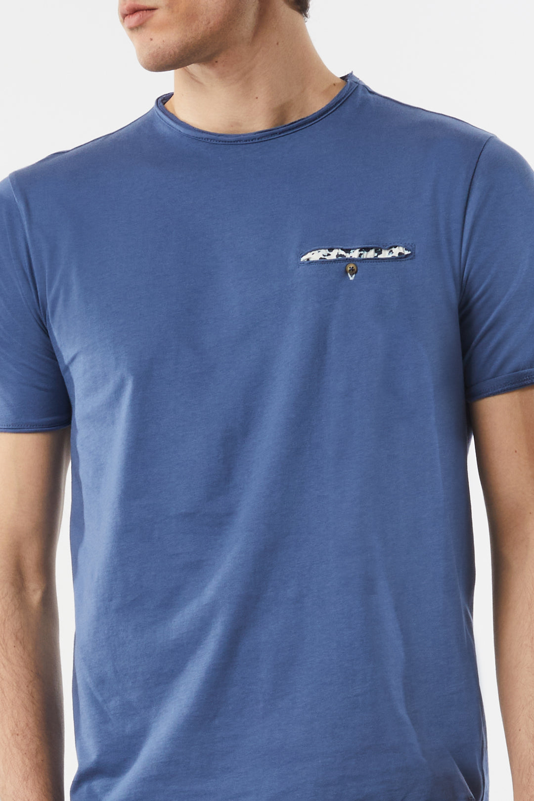 T-shirt con taschino|Colore:Indaco