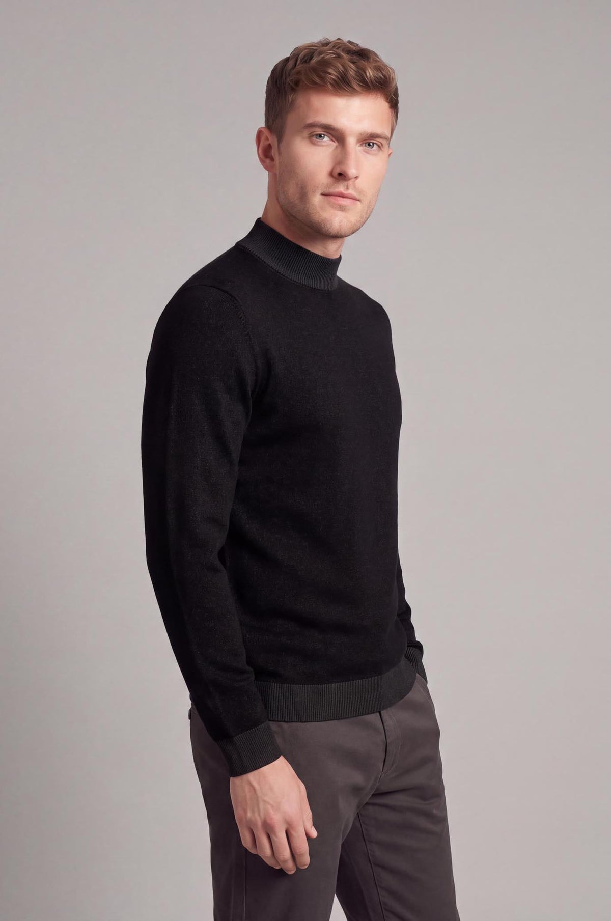 Pullover lupetto con trama vanisè|Colore:Nero