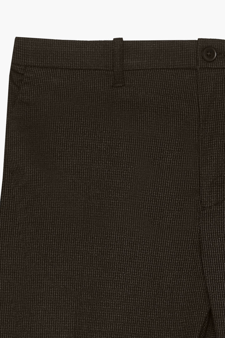 Pantaloni chinos jogger fit con trama|Colore:Moro